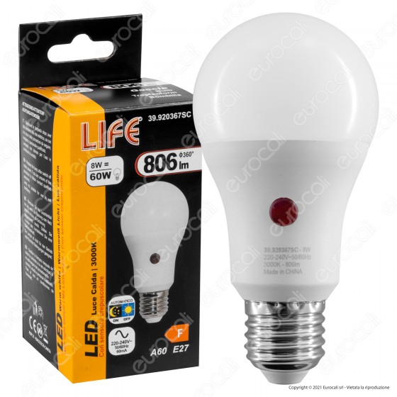 Lampadina LED E27 8W Bulb A60 con Sensore Crepuscolare Life