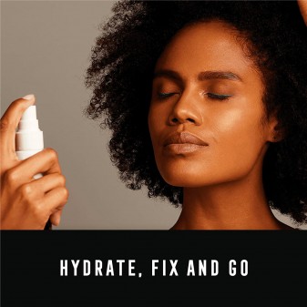 Max Factor Lasting Performance Spray Fissante Trucco con Estratto di