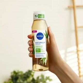 Nivea Naturally Good Doccia Olio in Gel con Olio di Semi di Canapa e