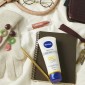 Immagine 3 - Nivea Crema Mani 3in1 Anti-Età Q10 & Filtri UV Anti-Rughe - Flacone