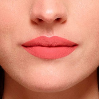 L'Oréal Paris Color Riche Rossetto Volumizzante e Idratante Effetto