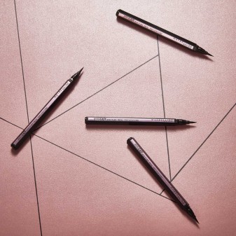 Maybelline New York Hyper Easy Eyeliner in Penna Colore 810 Pitch