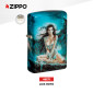 Immagine 2 - Zippo Premium Accendino a Benzina Ricaricabile ed Antivento con Fantasia Luis Royo - mod. 48571