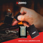 Immagine 6 - Zippo Accendino a Benzina Ricaricabile ed Antivento con Fantasia Zippo Script Design - mod. 48159