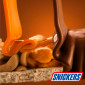 Immagine 4 - Snickers Snack con Arachidi Tostate e Caramella Mou Ricoperto di Cioccolata al Latte - Box con 24 Barrette da 50g