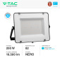 Immagine 3 - V-Tac VT-200 Faro LED 200W IP65 SMD Chip Samsung Colore Nero - SKU 21419