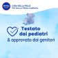 Immagine 7 - Nivea Baby Bagnetto Delicato Detergente Corpo e Capelli con Latte di Mandorla Vitamine B5 C E - Flacone da 450ml [TERMINATO]