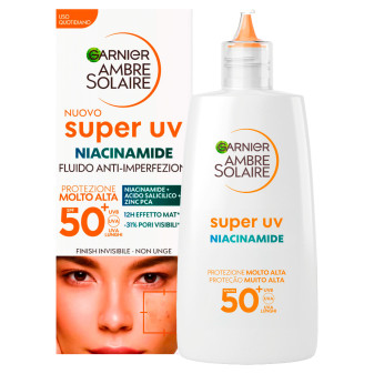 Garnier Ambre Solaire Fluido Anti-Imperfezioni Super UV con Niacinamide SPF...