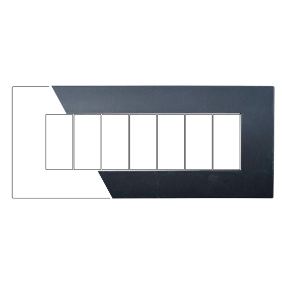 PLACCA PLASTICA 7P NERO - modello VA83702 PLACCA PLASTICA 7P NERO - modello VA83702