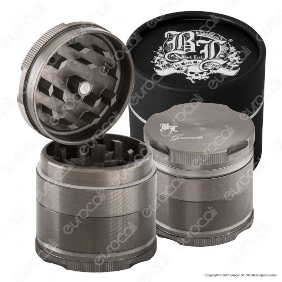 Grinder Tritatabacco Black Leaf 4 Parti in Alluminio Anodizzato Grinder Tritatabacco Black Leaf 4 Parti in Alluminio Anodizzato