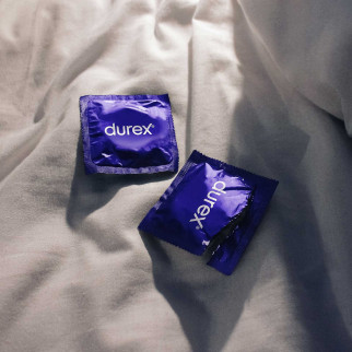 Preservativi Durex Sync con Lubrificante Performa da 10