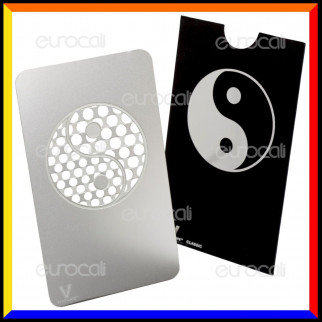 Grinder Card Formato Tessera Tritatabacco in Metallo - Ying Yang