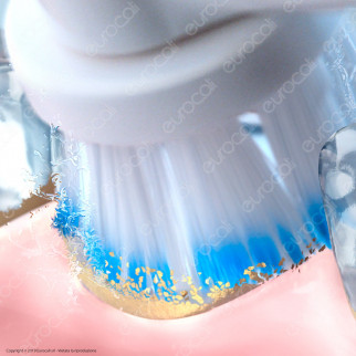 Oral-B Pro 2 2000 Spazzolino Elettrico Ricaricabile Bianco con Testina Sensi UltraThin