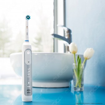 Oral-B Spazzolini Elettrici Ricaricabili e Bluetooth Genius 8900 con