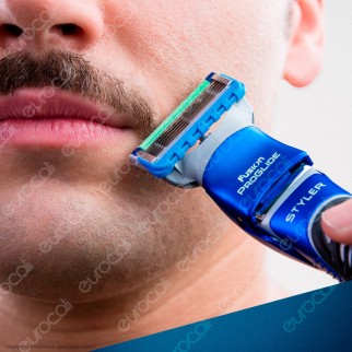 Gillette Fusion ProGlide Styler Regolabarba e Rasoio Rifinitore da