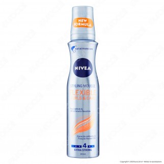 Nivea Styling Mousse Flexible Curls&Care Spray Modellante per Capelli