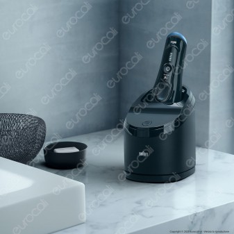 Braun Rasoio Elettrico da Barba Uomo Braun Serie 8 Wet&Dry 8365cc con