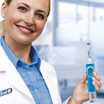 Oral-B Vitality Spazzolino Elettrico Frozen 2 Ricaricabile per