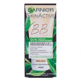 Garnier Skin Active BB Cream 90% Ingradienti Naturali 5in1 Crema Viso Pelle Medio-Chiara - Tubetto da 40ml