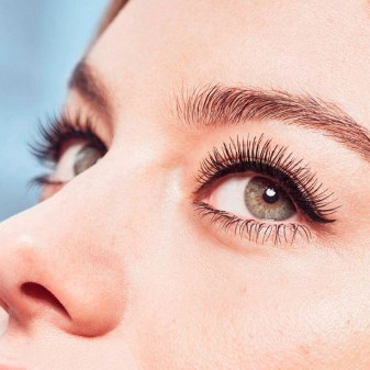 L'Oréal Paris Voluminous Mascara Nero con Ceramide R