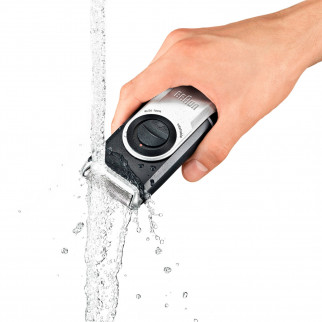 Braun Rasoio Elettrico da Barba Da Viaggio Mobile Shave M90