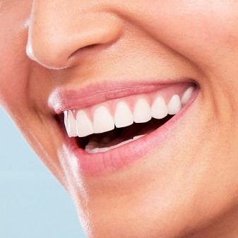 Oral-B Pro 600 Sensi Ultrathin Spazzolino Elettrico Ricaricabile per Denti Sensibili  e Gengive Irritabili
