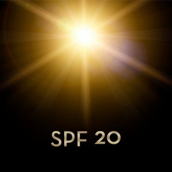 Olaz Total Effects 7in1 Siero Viso Concentrato SPF20 Idratante Antirughe con Vitamina B3