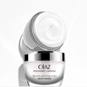 Olaz Kit Edizione Limitata Crema Viso Luminous e Contorno Occhi