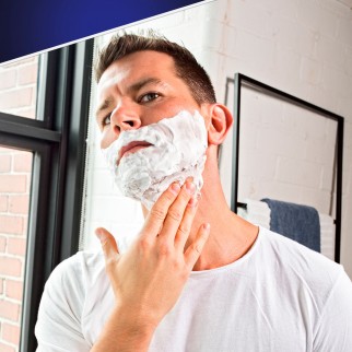 Gillette SkinGuard Sensitive Schiuma da Barba Pelli Sensibili con