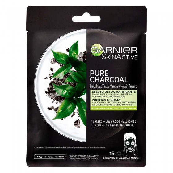 Garnier SkinActive Maschera Nera Pure Charcoal in Tessuto Effetto Garnier SkinActive Maschera Nera Pure Charcoal in Tessuto Effetto
