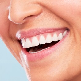 Oral-B Pro 2 2000N Spazzolino Elettrico Ricaricabile Rosa con Testina