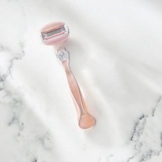 Gillette Venus Spa Breeze Kit con Rasoio per la Depilazione + 14