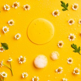 Nivea Naturally Good Detergente Doccia Olio in Gel alla Camomilla e