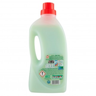 Omino Bianco Estratti di Aloe Vera Detersivo Liquido - Flacone da 1,5