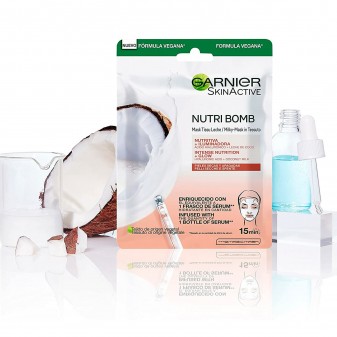 Garnier Skinactive Maschera in Tessuto Nutri Bomb Latte di Cocco -