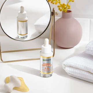 Garnier Siero Viso Anti-Macchie con Vitamina C e Acido Salicilico