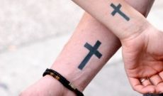 Tatuaggi religiosi: possiamo avere problemi in Paesi esteri?